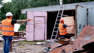 Демонтаж гаражей в Петергофе, цена от 1757 руб. – услуги под ключ от ГОСТСТРОЙ